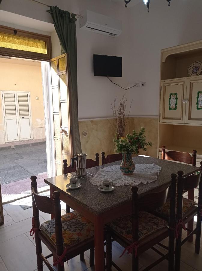 Mary Home - Casa Vacanza Taormina Exteriör bild